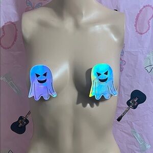 Holographic Ghost Pasties